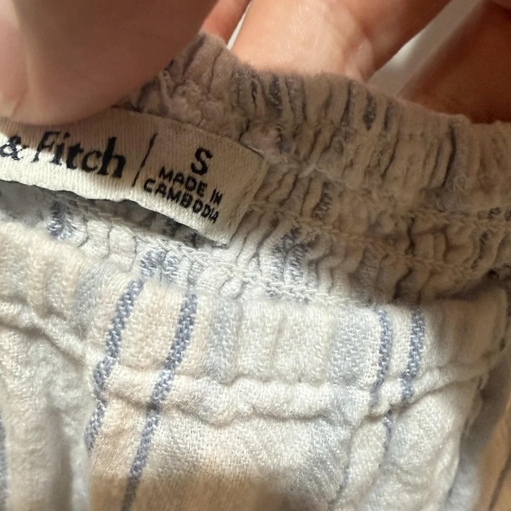 Abercrombie & Fitch Blouse Womens Small White Stripe Puff Sleeve Cropped Top